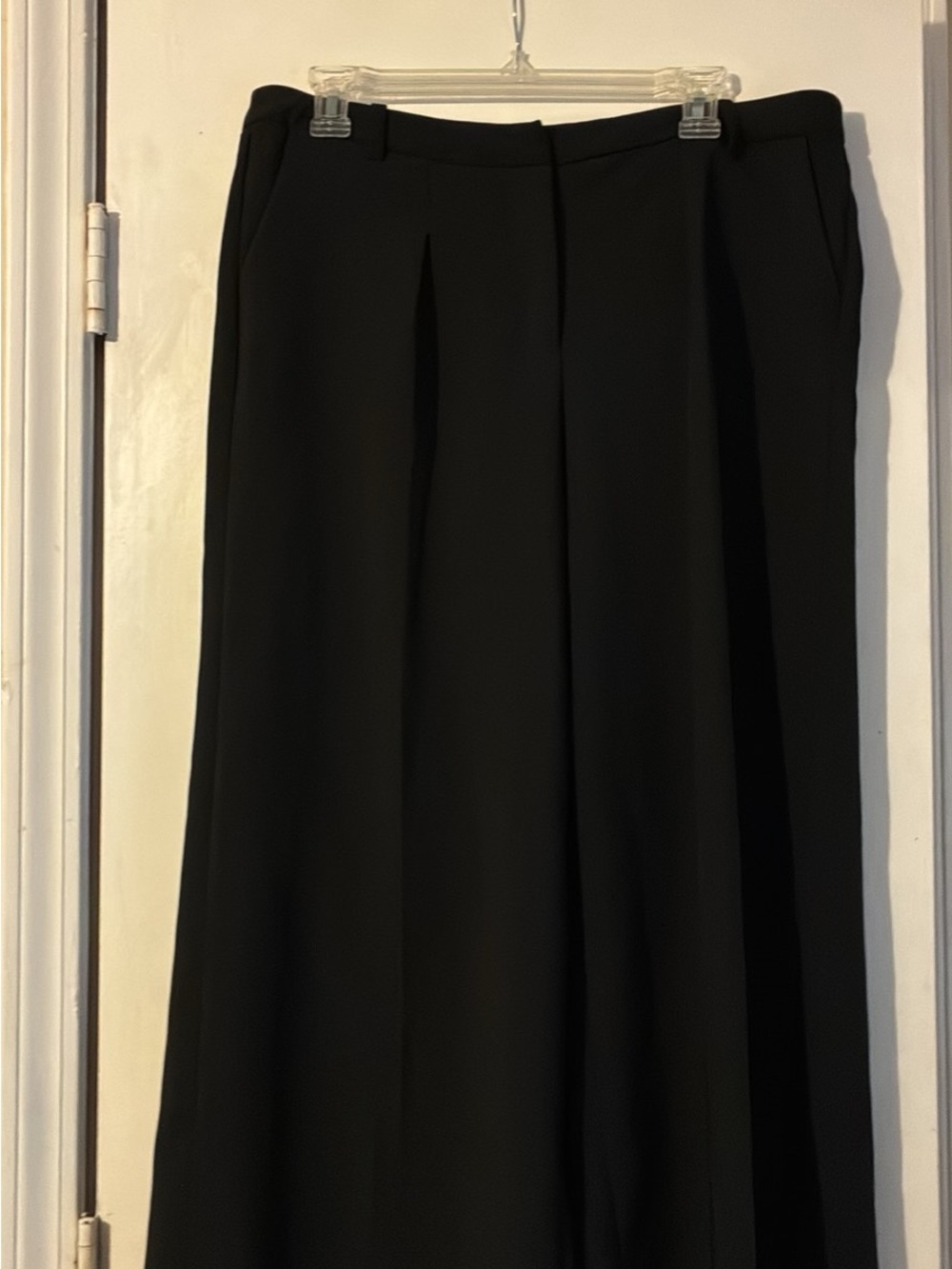 Black Wide-Leg Women’s Pants- Classic Work to Evening Style